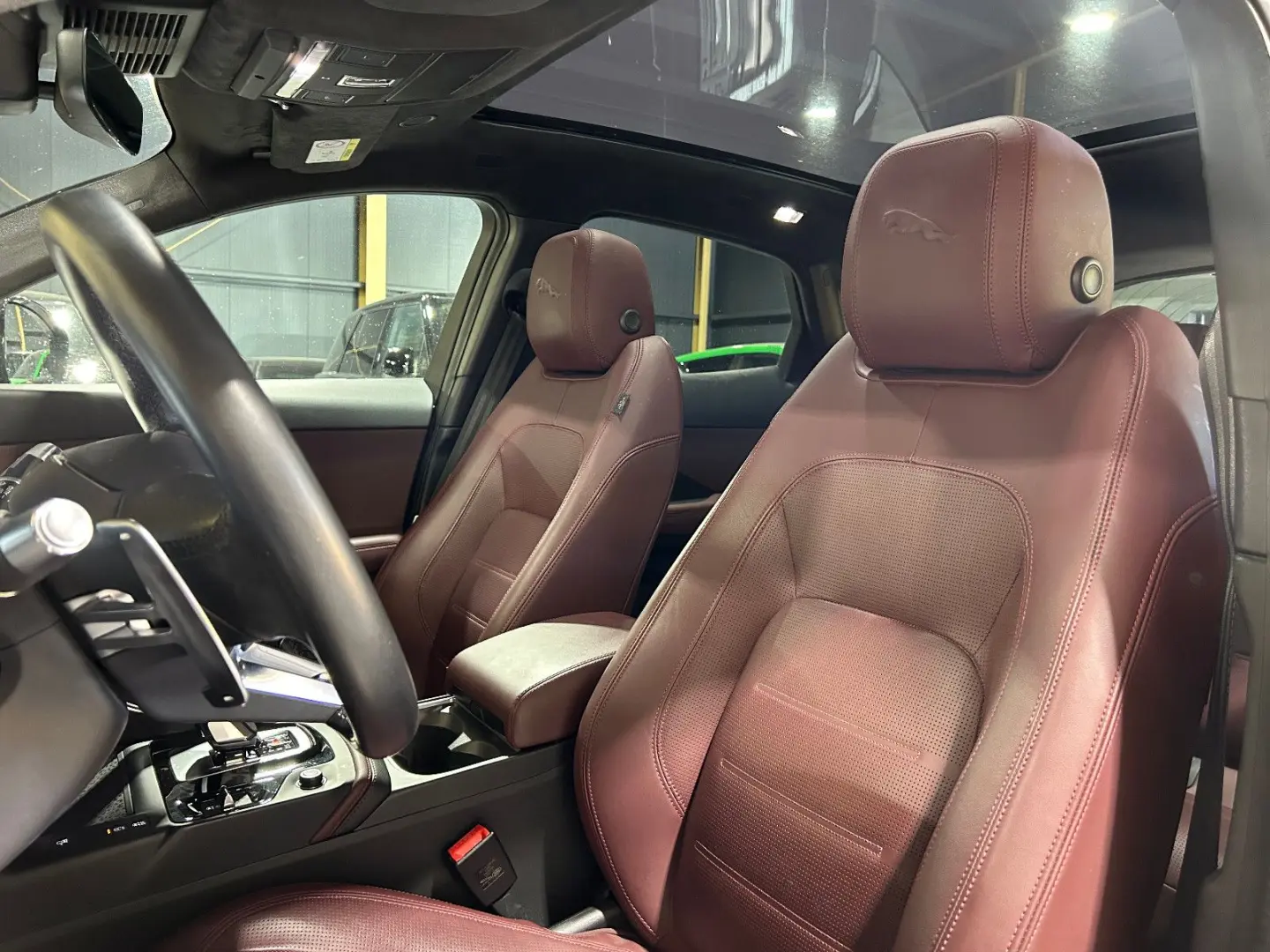 E-Pace E-PACE R-Dynamic HSE AWD/PANO/APPLE/KAMER