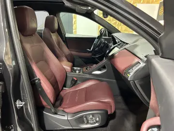 E-Pace E-PACE R-Dynamic HSE AWD/PANO/APPLE/KAMER