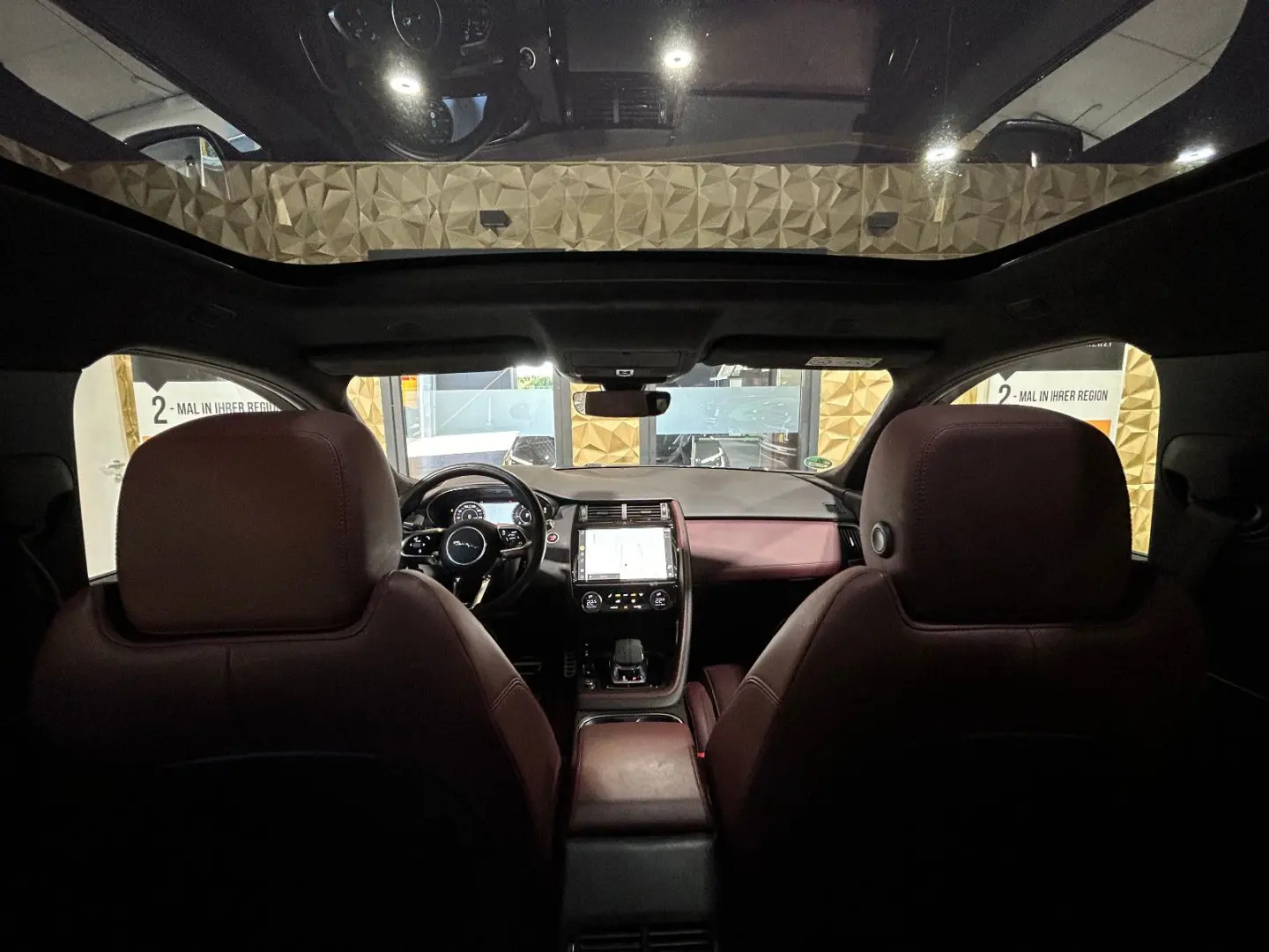 E-Pace E-PACE R-Dynamic HSE AWD/PANO/APPLE/KAMER