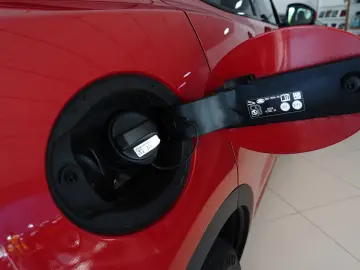 E-Pace P300 e R-Dynamic HSE AWD Plug-In Hybrid