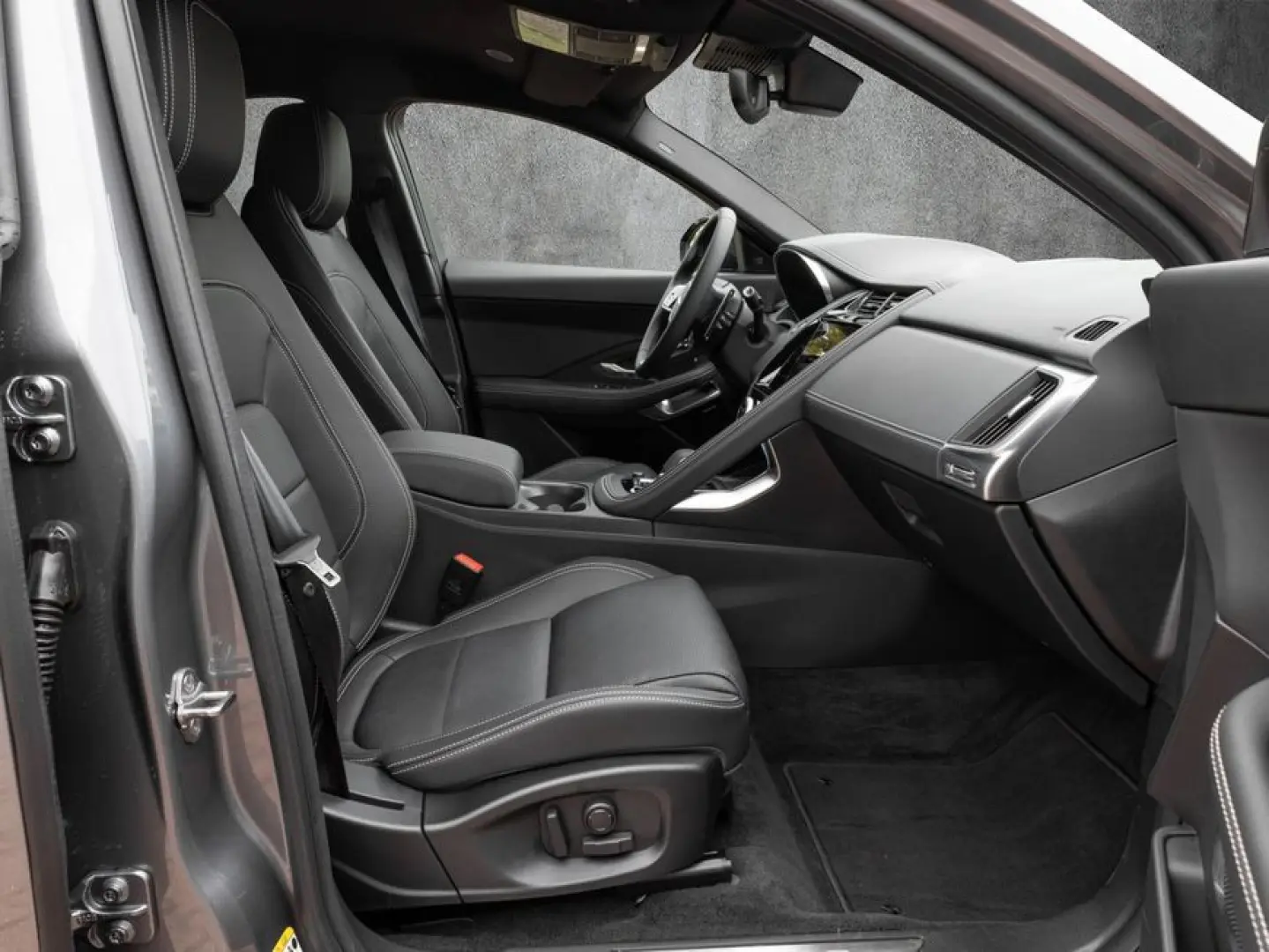 E-Pace P250 AWD R-Dynamic SE