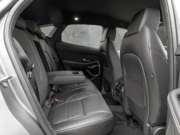 E-Pace P250 AWD R-Dynamic SE
