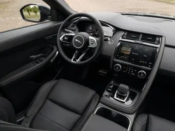 E-Pace P250 AWD R-Dynamic SE