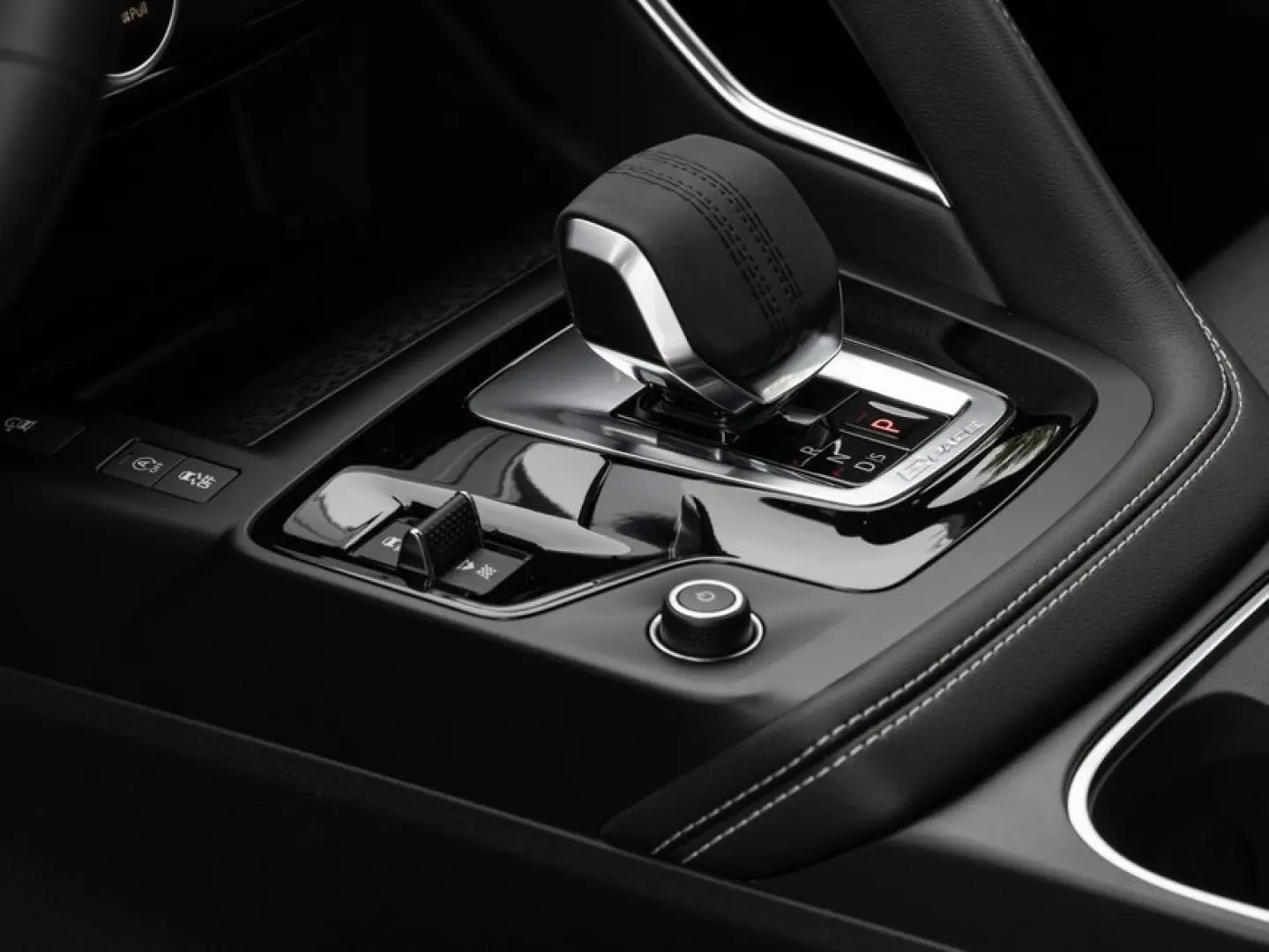 E-Pace P250 AWD R-Dynamic SE
