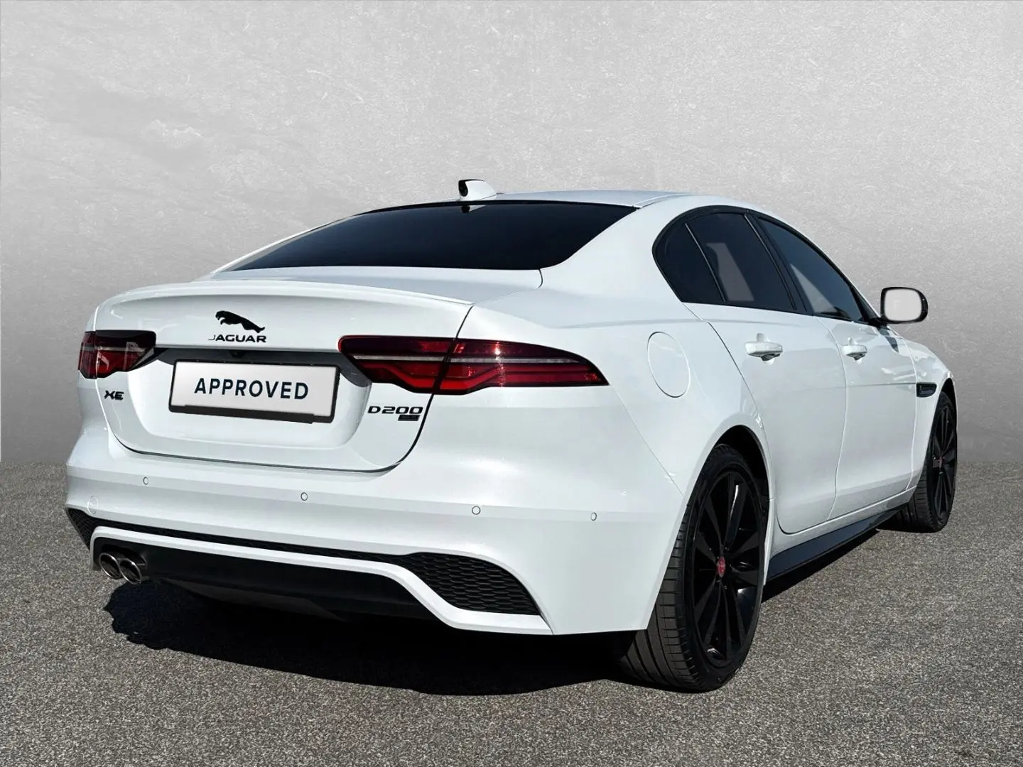 XE R-Dynamic Black AWD D200 HUD Winter ACC Clear