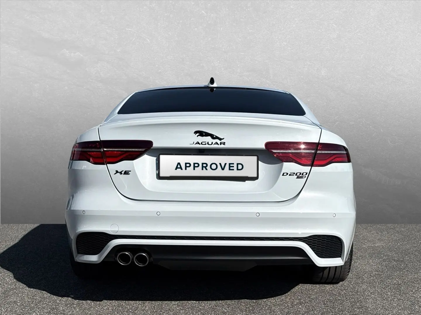 XE R-Dynamic Black AWD D200 HUD Winter ACC Clear