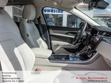 XF P300 AWD R-Dynamic HSE*Massage*Pixel-LED*