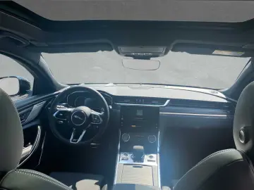 XF D200 R-Dynamic BLACK