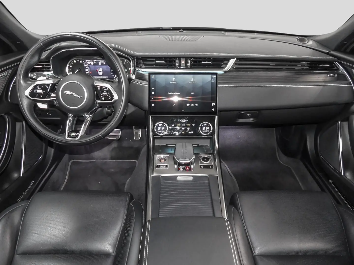 XF R-Dynamic Black D200 Mild-Hybrid EU6d Navi Le