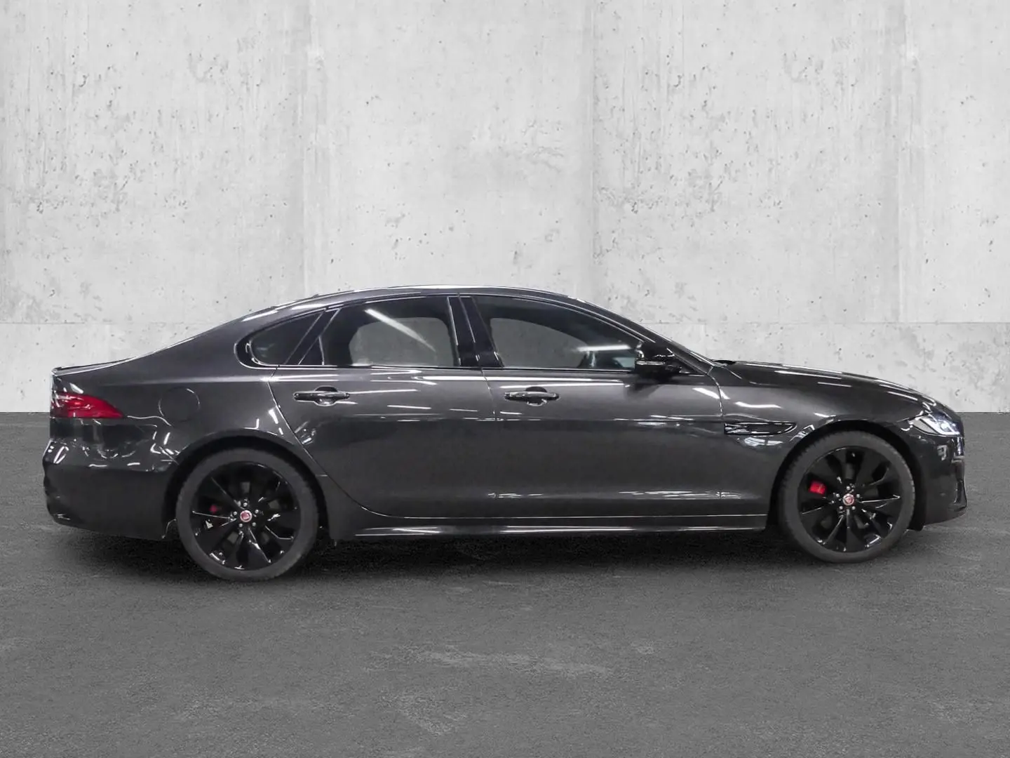 XF R-Dynamic Black D200 Mild-Hybrid EU6d Navi Le