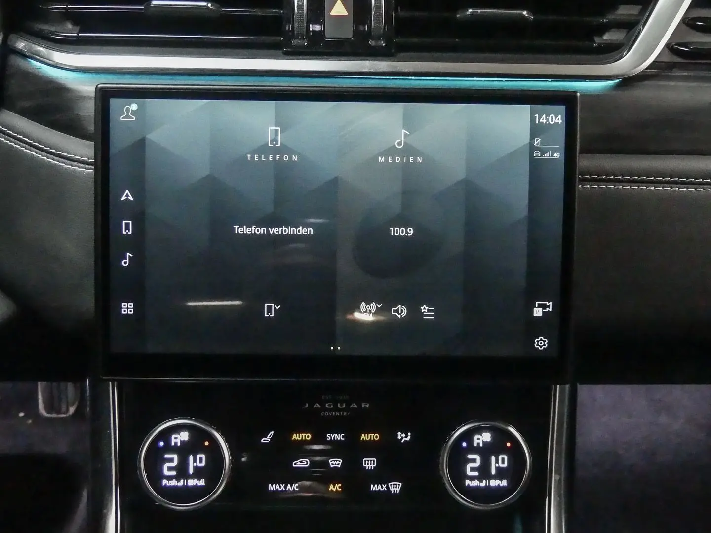 XF R-Dynamic Black D200 Mild-Hybrid EU6d Navi Le