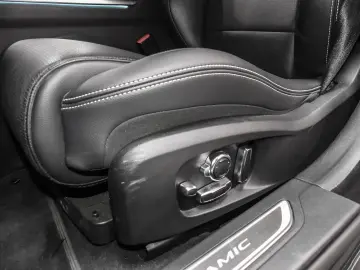 XF R-Dynamic Black D200 Mild-Hybrid EU6d Navi Le