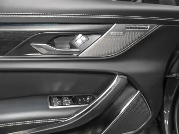 XF R-Dynamic Black D200 Mild-Hybrid EU6d Navi Le
