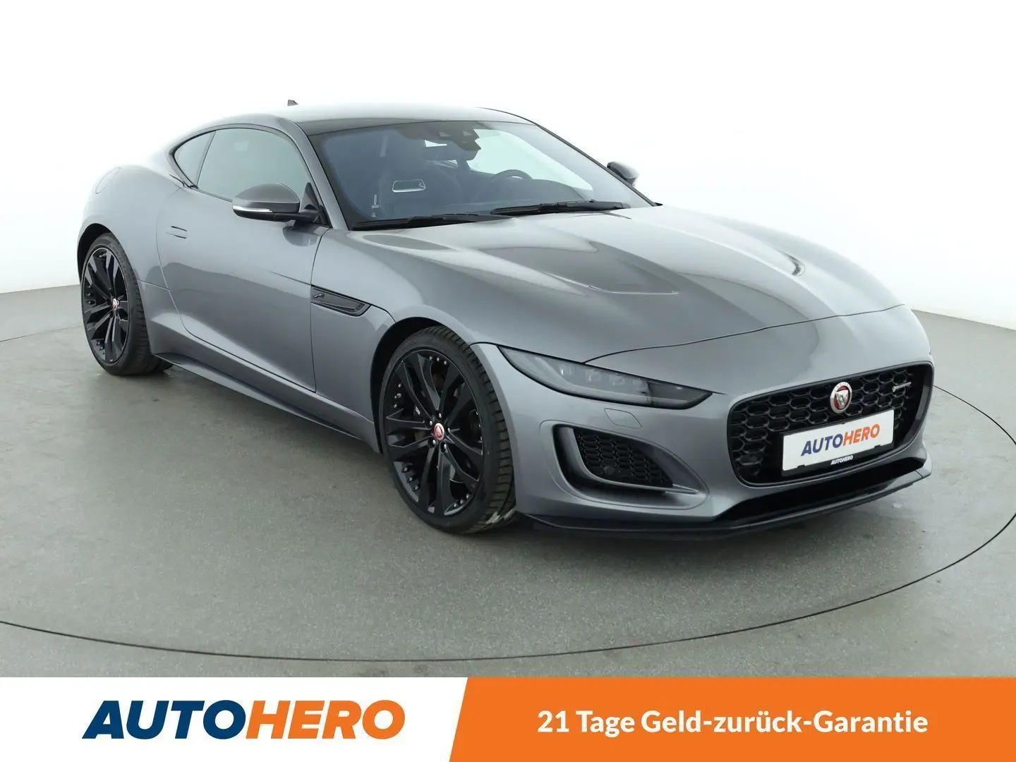 F-TYPE P300 R-Dynamic Black Aut.*PANO*LED*CAM*