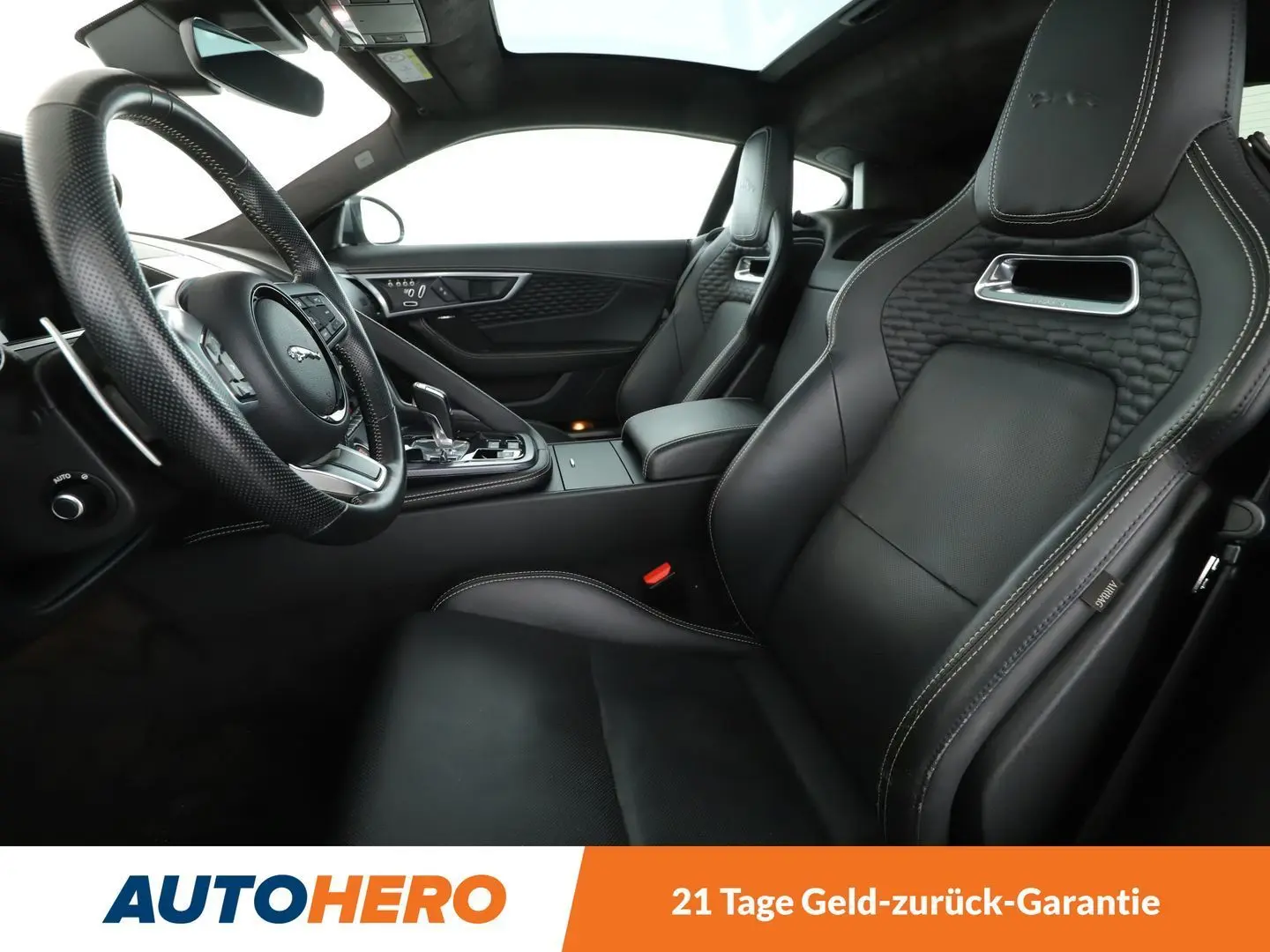 F-TYPE P300 R-Dynamic Black Aut.*PANO*LED*CAM*