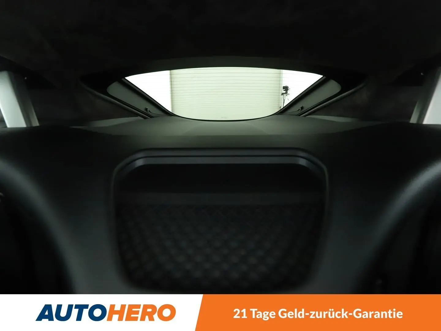F-TYPE P300 R-Dynamic Black Aut.*PANO*LED*CAM*