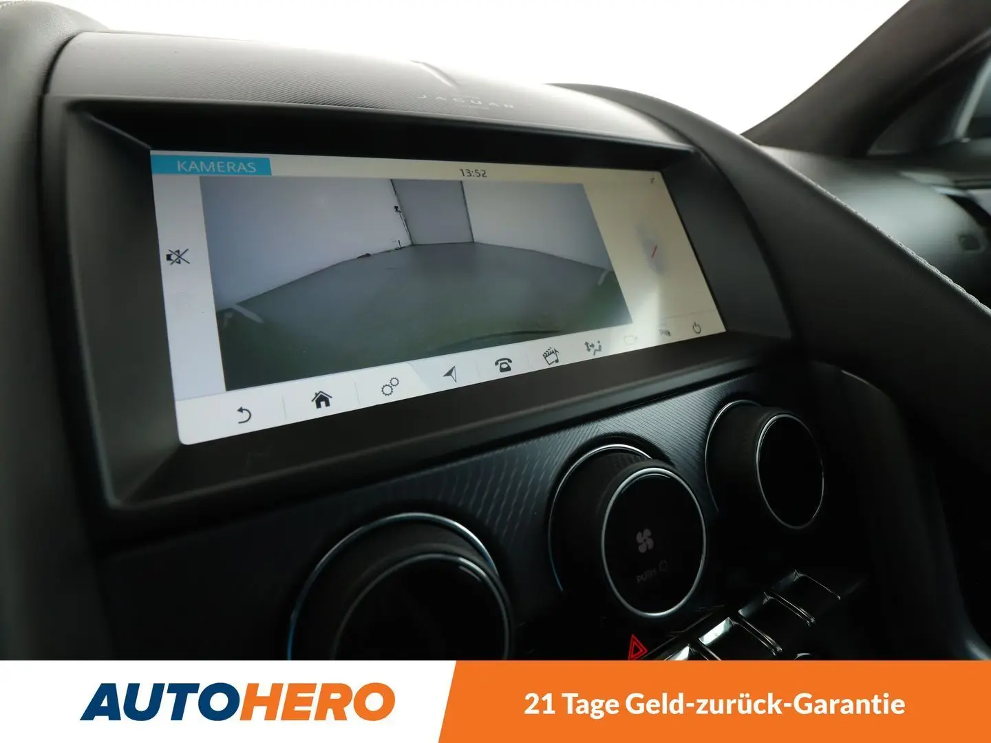 F-TYPE P300 R-Dynamic Black Aut.*PANO*LED*CAM*