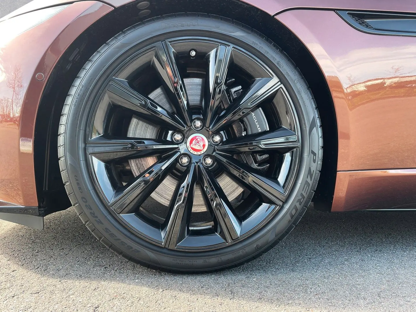 F-Type  P575 R V8 Coupe Spiced Copper Edition
