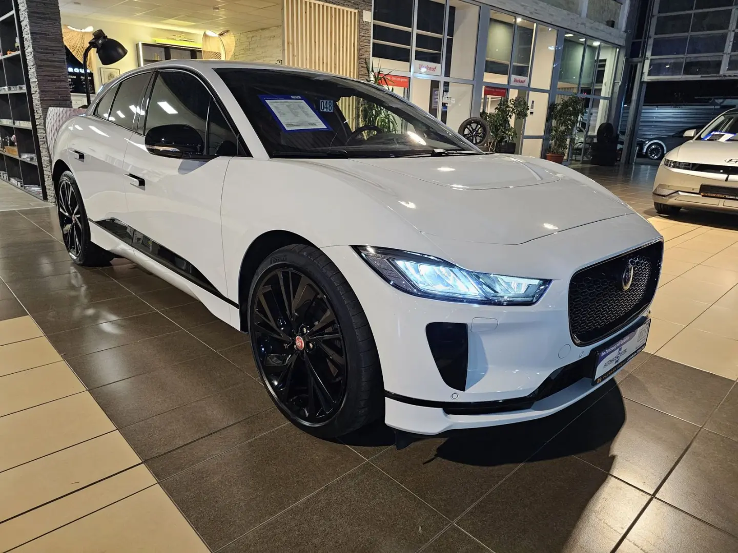 I-PACE S AWD LED R.Cam Standheiz. Navi ACC PDC 