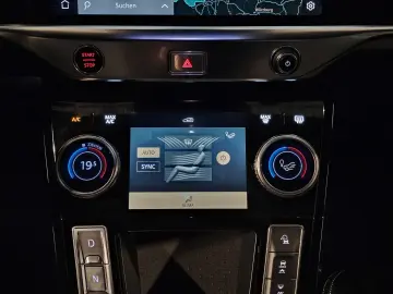 I-PACE S AWD LED R.Cam Standheiz. Navi ACC PDC 