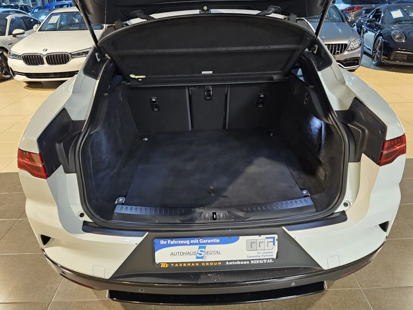 I-PACE S AWD LED R.Cam Standheiz. Navi ACC PDC 