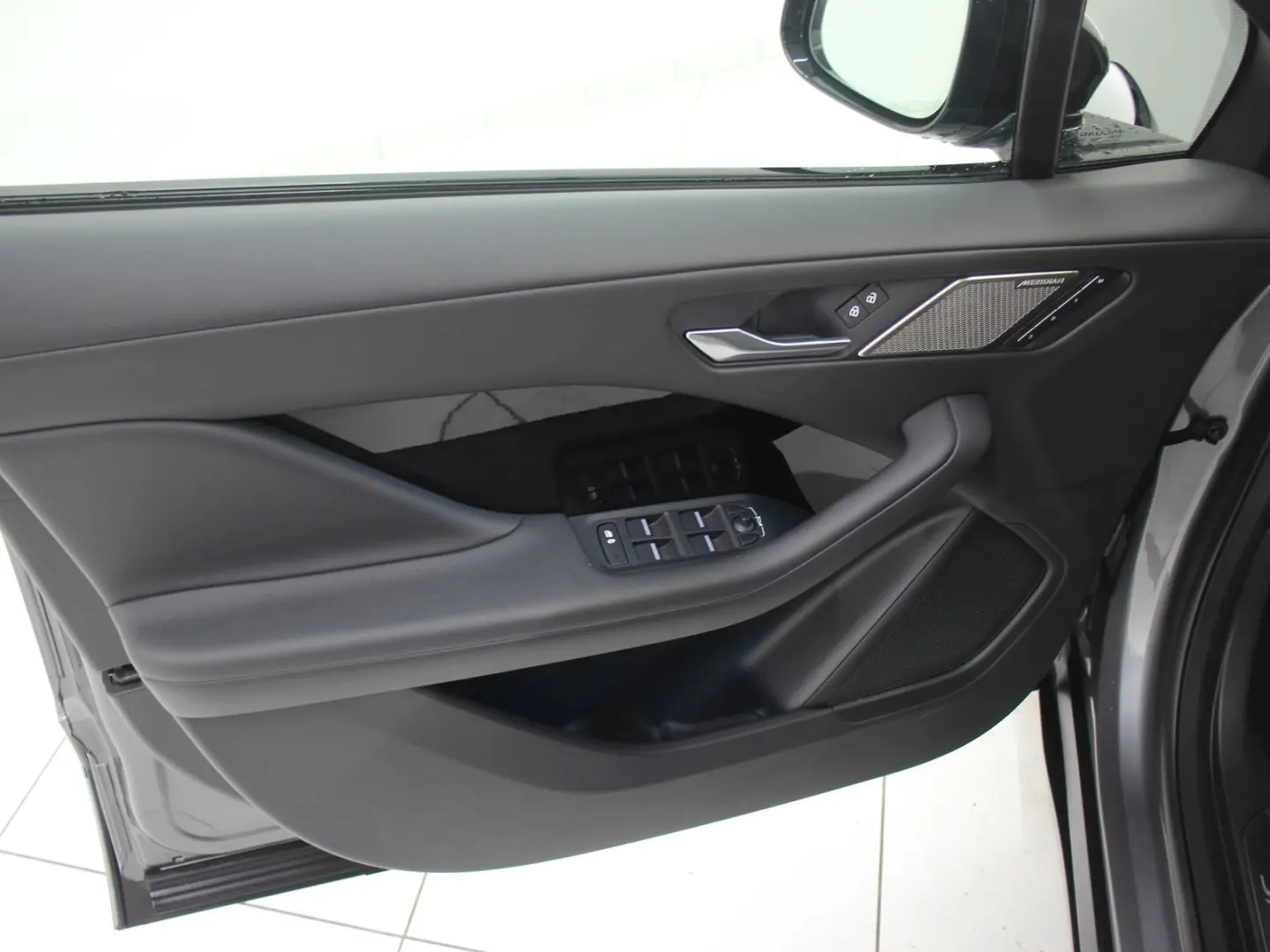 I-Pace EV400 AWD S LED Standhzg. RFK Tempomat