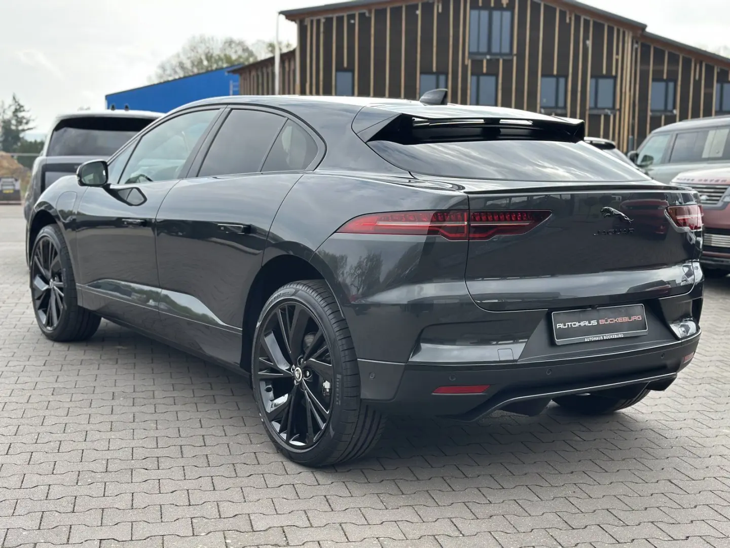 I-Pace EV400 R-Dynamic HSE