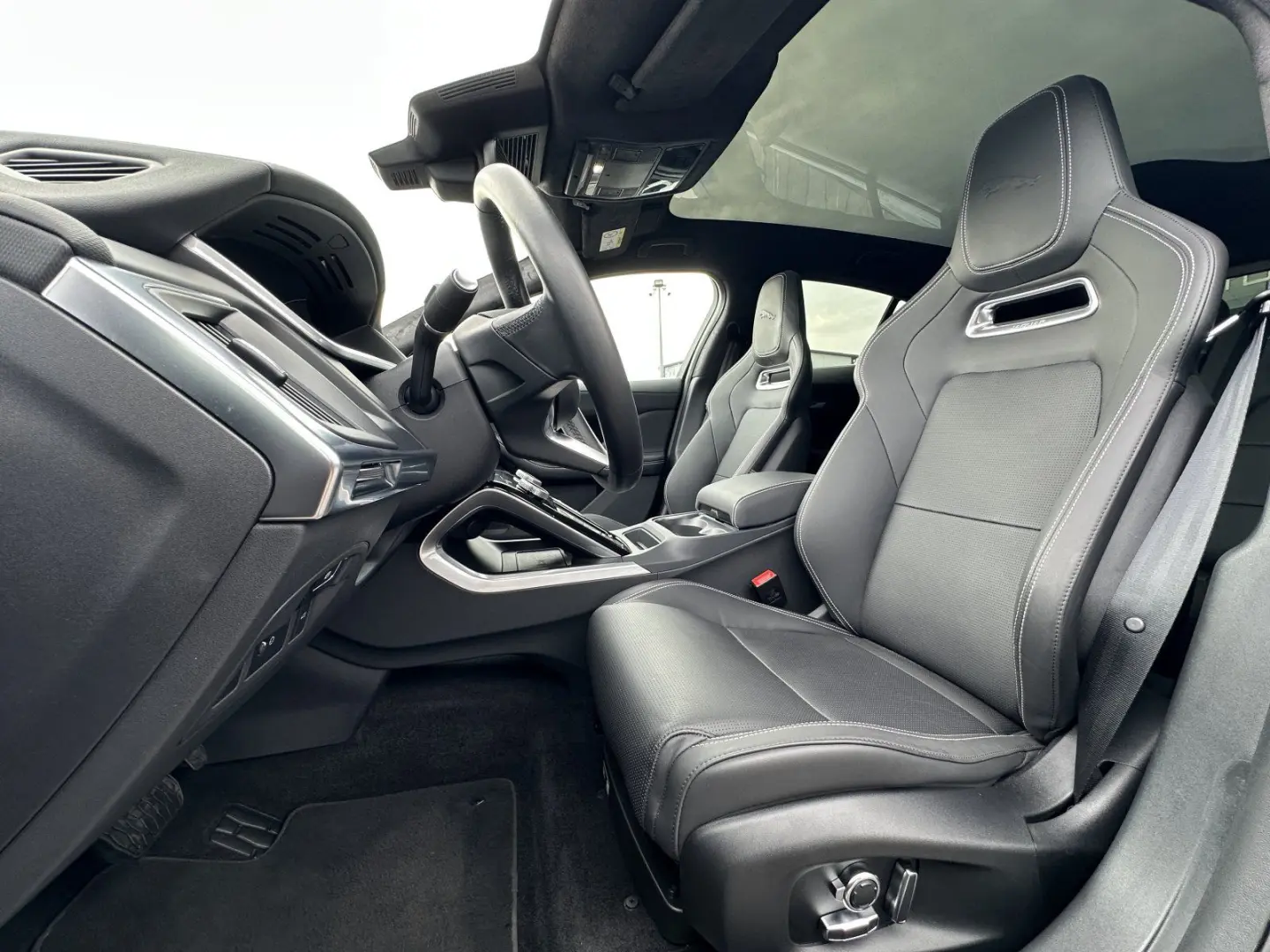 I-Pace EV400 R-Dynamic HSE