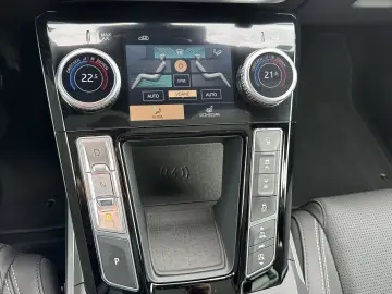 I-Pace EV400 R-Dynamic HSE