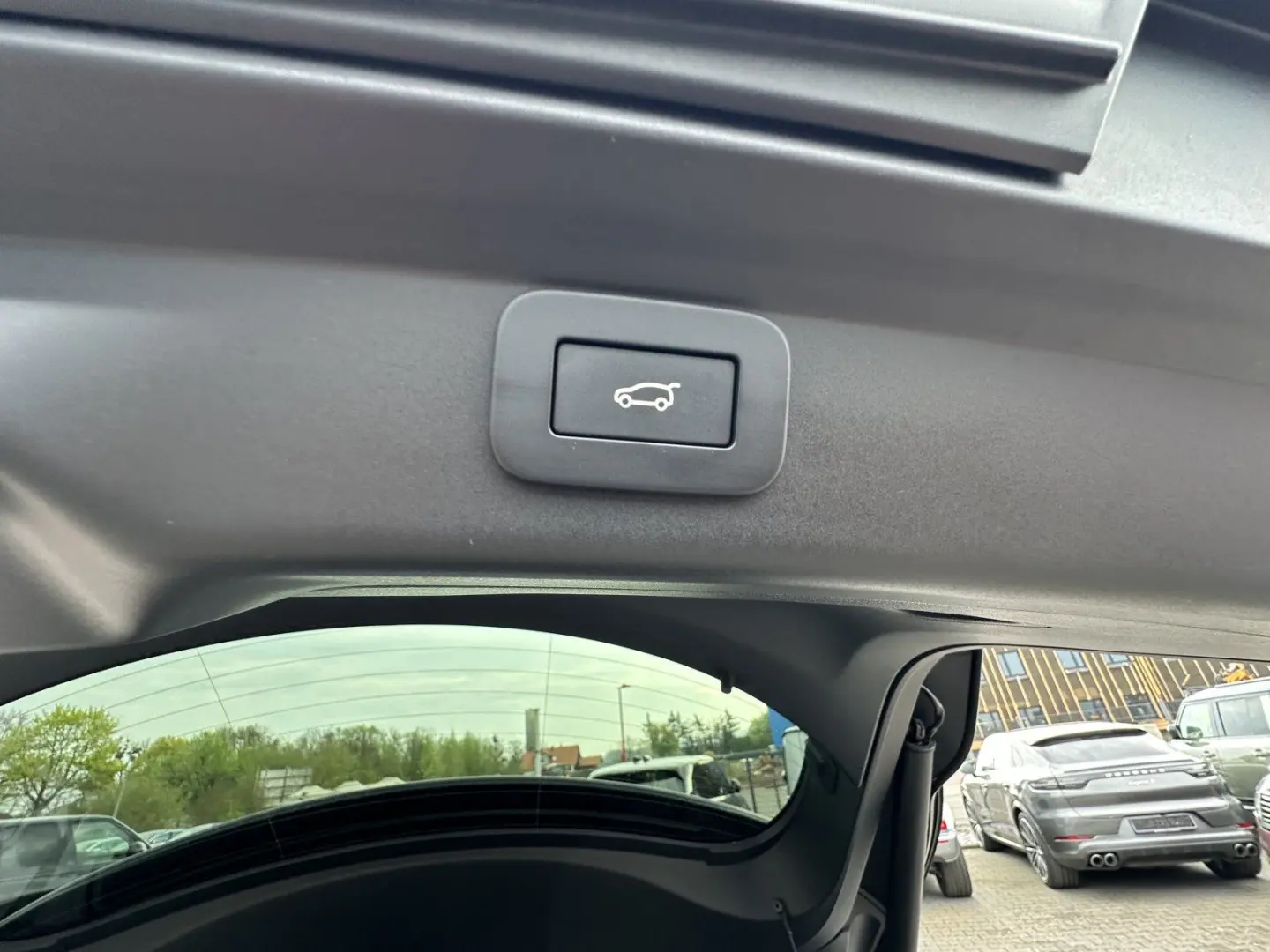 I-Pace EV400 R-Dynamic HSE