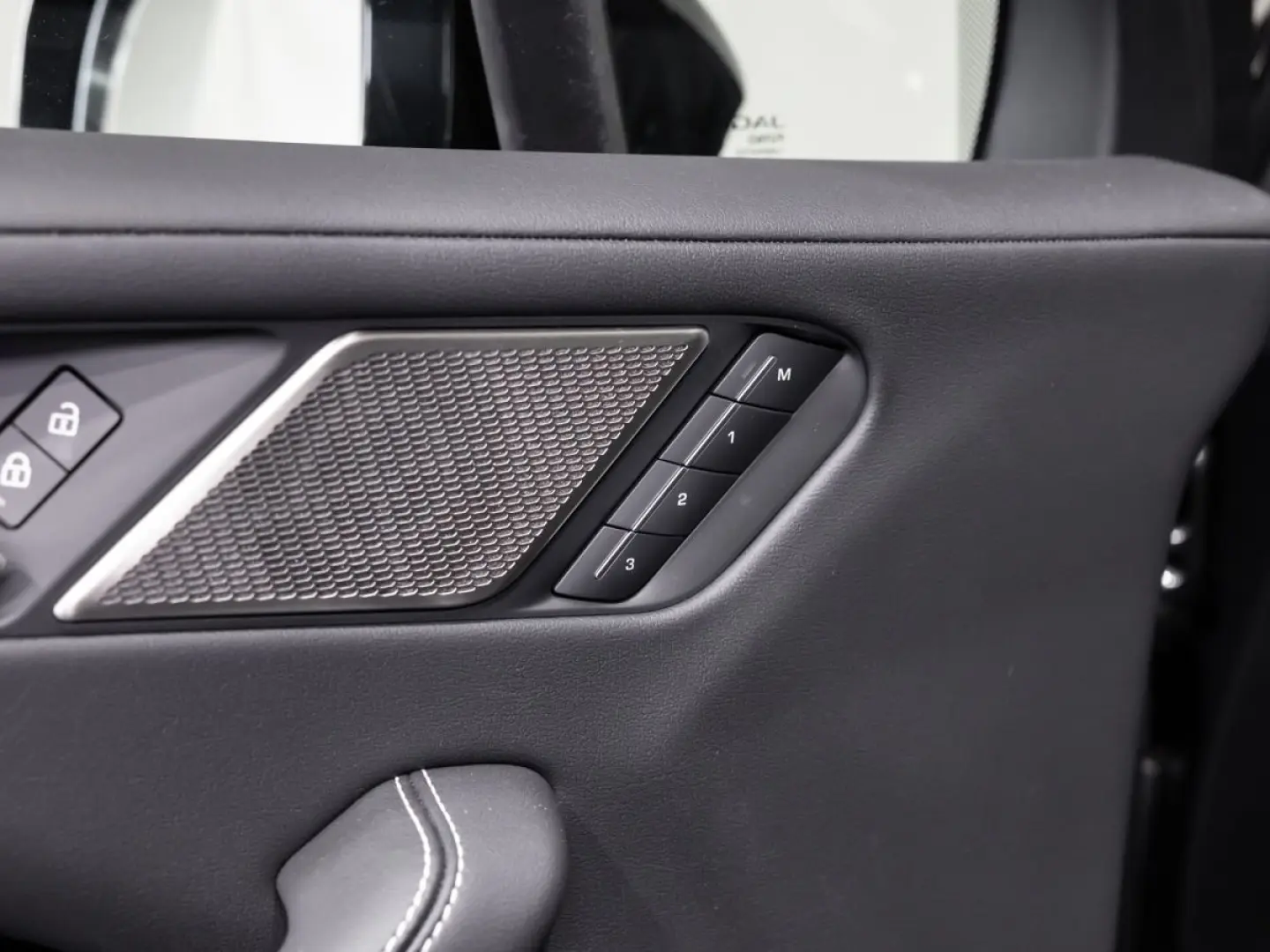 I-PACE R-Dynamic SE EV400 | HuD | Sportsitze