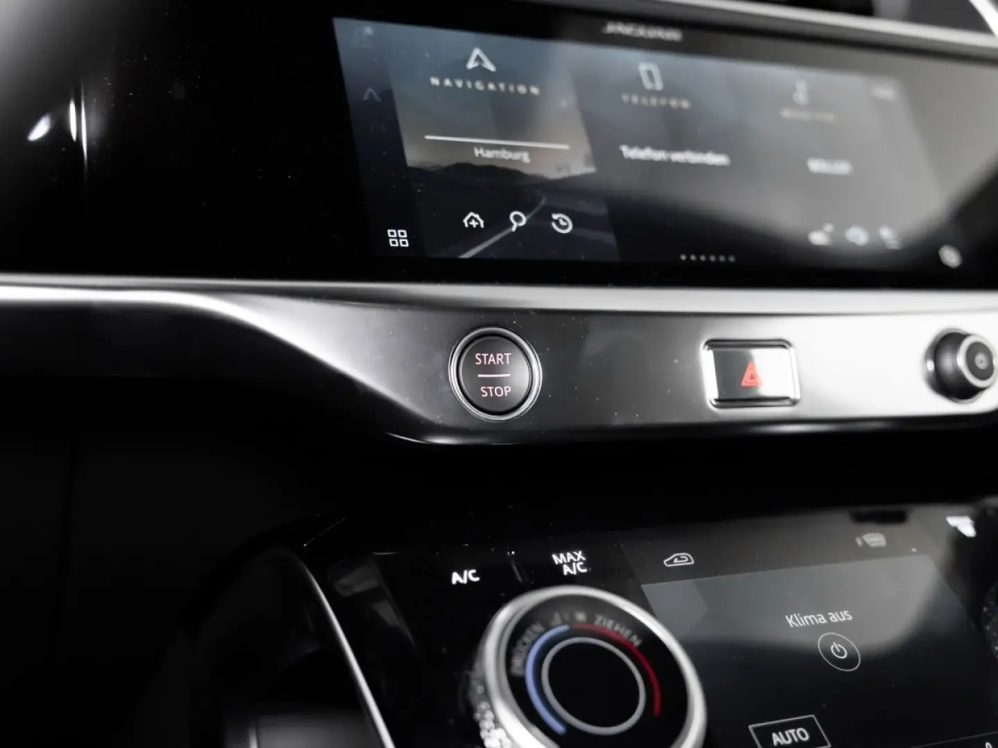 I-PACE R-Dynamic SE EV400 | HuD | Sportsitze