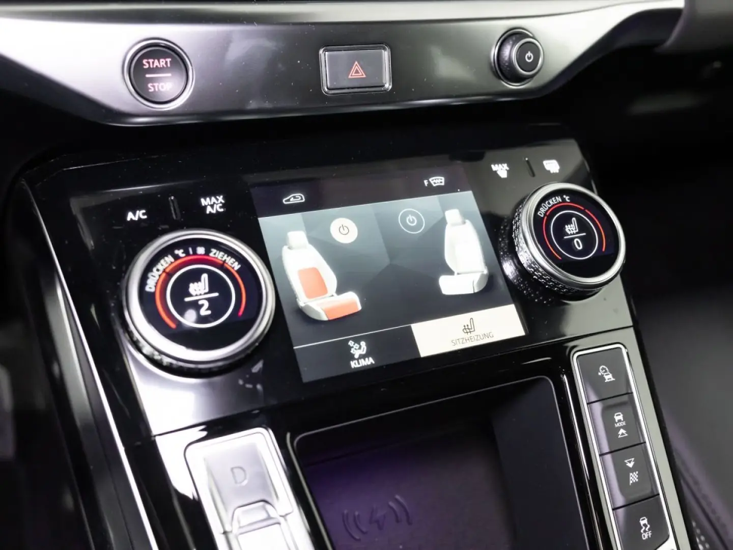 I-PACE R-Dynamic SE EV400 | HuD | Sportsitze