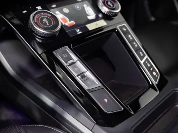 I-PACE R-Dynamic SE EV400 | HuD | Sportsitze