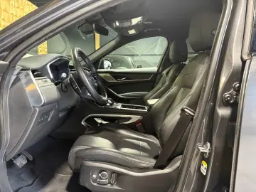 F-PACE Basis AWD Plug-In Hybrid/P400e/MEMORY/NAV