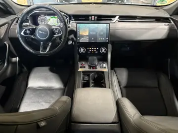 F-PACE Basis AWD Plug-In Hybrid/P400e/MEMORY/NAV