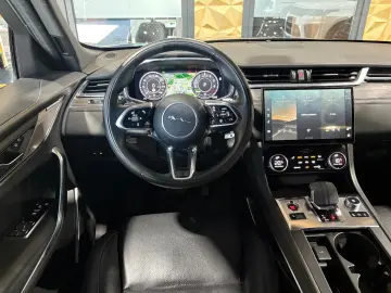 F-PACE Basis AWD Plug-In Hybrid/P400e/MEMORY/NAV