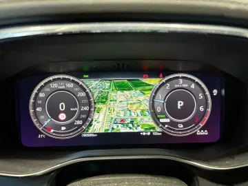 F-PACE Basis AWD Plug-In Hybrid/P400e/MEMORY/NAV