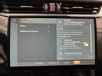 F-PACE Basis AWD Plug-In Hybrid/P400e/MEMORY/NAV