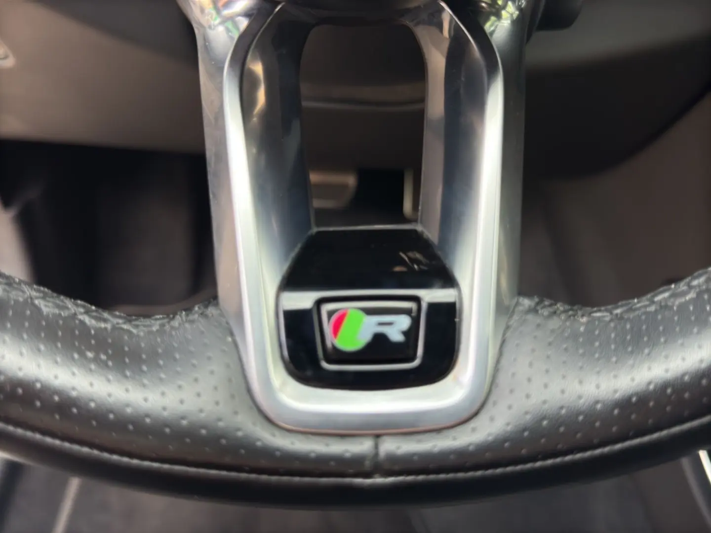 F-Pace R-Dynamic Black AWD