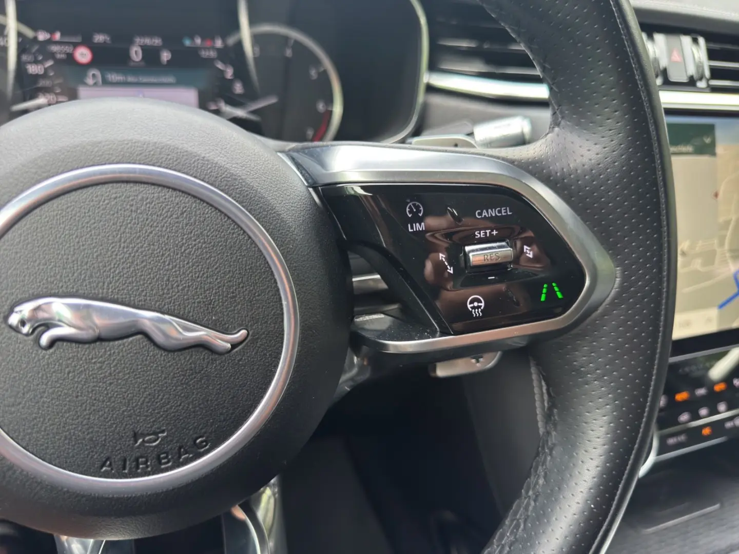 F-Pace R-Dynamic Black AWD