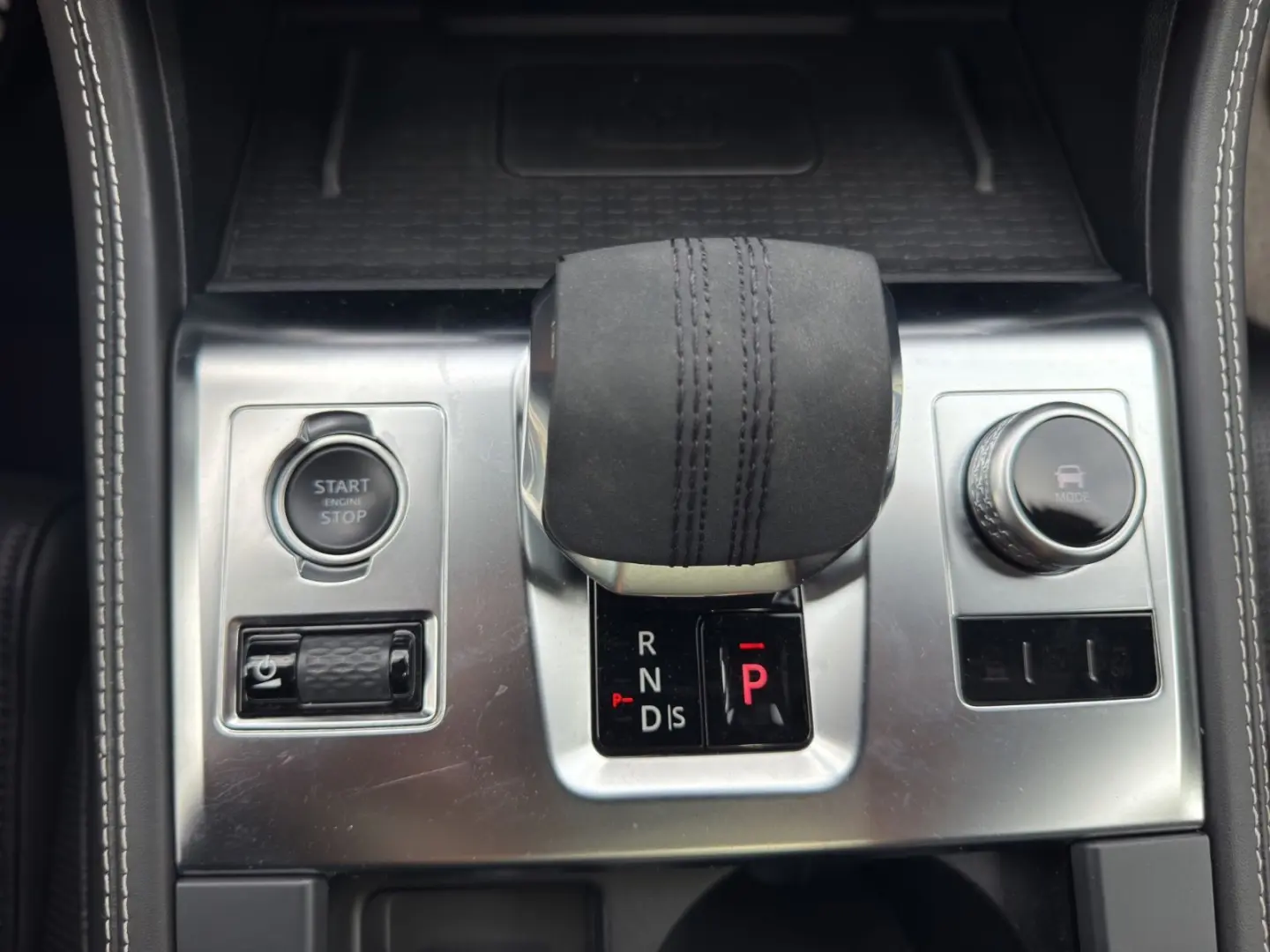 F-Pace R-Dynamic Black AWD
