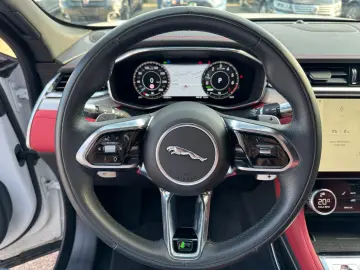 F-Pace P400e R-Dynamic S AWD Hybrid HuD+LED+Kam