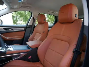 F-Pace D200 R-Dynamic S AHK Keyless GO