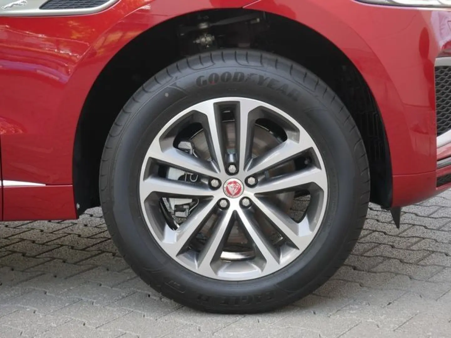 F-Pace D200 R-Dynamic S AHK Keyless GO