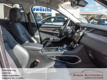 F-PACE P400e AWD*Panorama*TFT-Display*