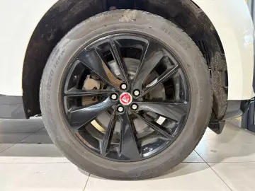 F-PACE SE AWD/D300/MEMORY/MASSAGE/APPLE/NAVI/KAM