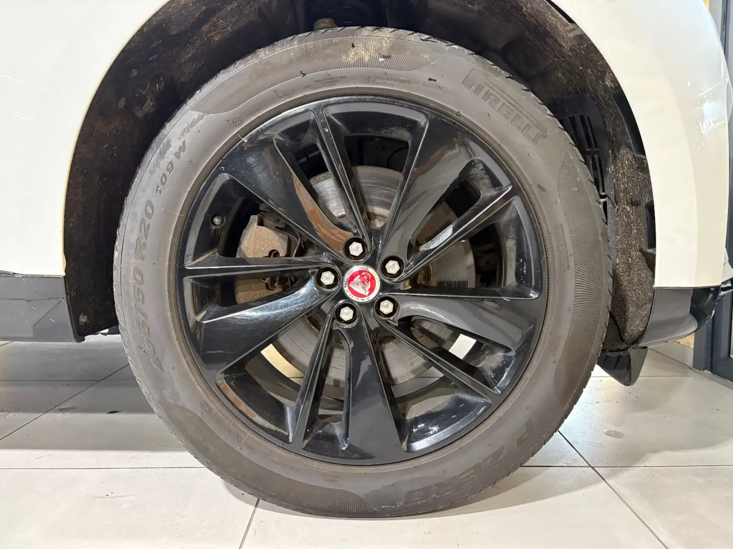F-PACE SE AWD/D300/MEMORY/MASSAGE/APPLE/NAVI/KAM
