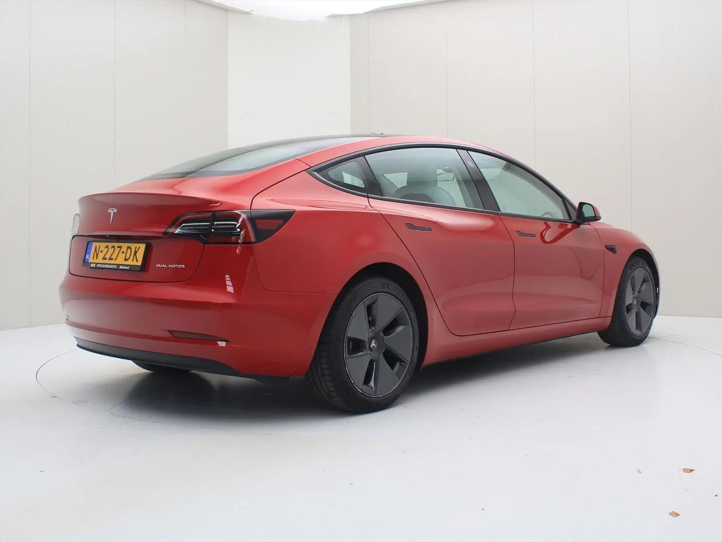 Model 3 Long-Range AWD
