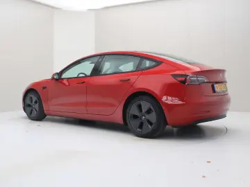 Model 3 Long-Range AWD